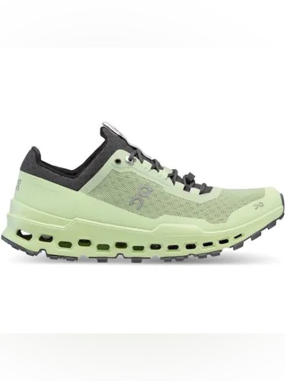 On Running tennis shoes
